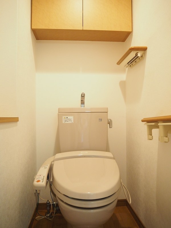 トイレ　トイレ