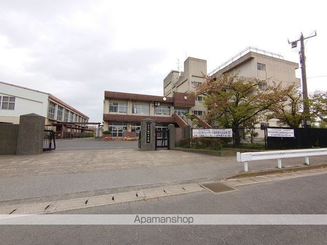 中学校　松戸市立旭町中学校（中学校）まで350m