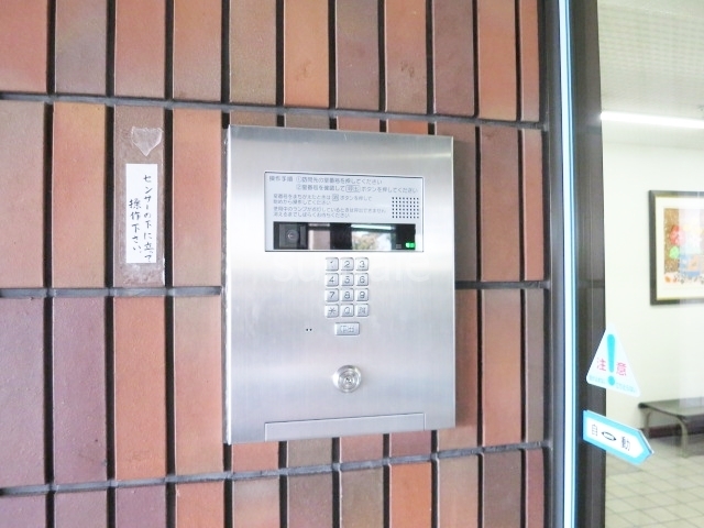 セキュリティ　オートロック付きエントランス！