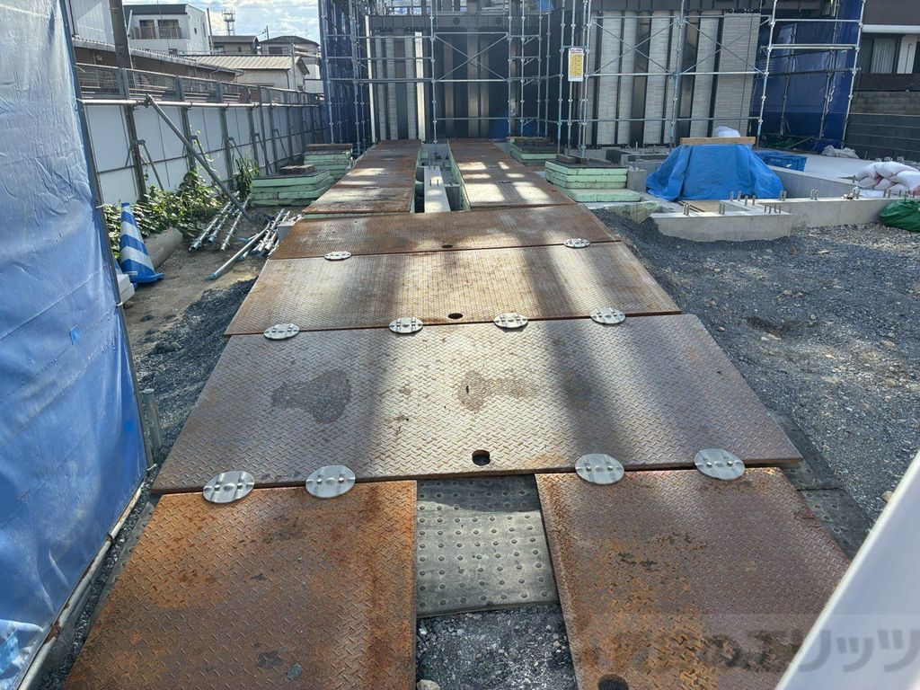 ロビー　駐車場