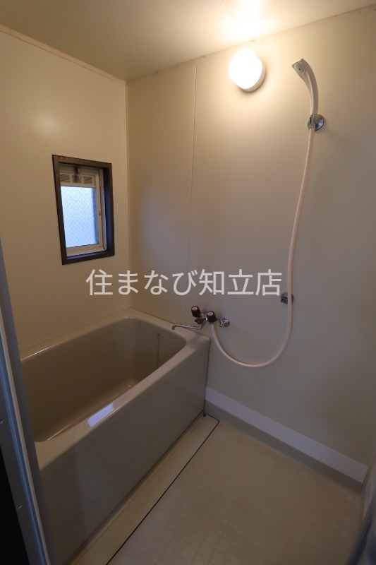 バス・シャワールーム　同型別部屋写真