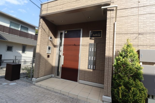 エントランス　リビング