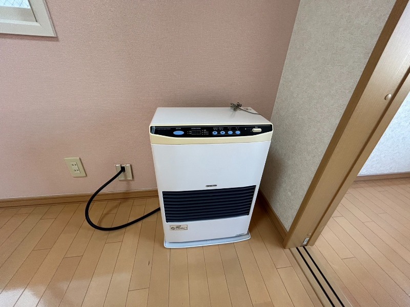 その他設備　灯油暖房が設置されているので冬場も快適です！
