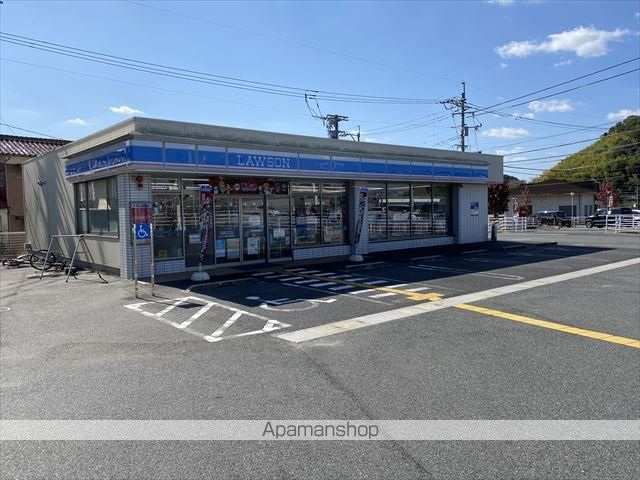 コンビニ　ローソン（コンビニ）まで158m