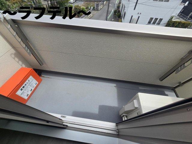 バルコニー　同メーカー施工　別部屋イメージ写真