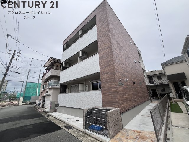 建物外観　オートロック付きで安心！宅配BOX付きで便利！
