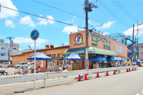 スーパー　Ys mart(ワイズマート) 南行徳店（スーパー）まで943m