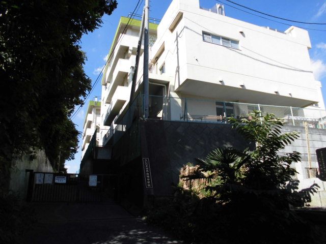 中学校　さいたま市立 白幡中学校（中学校）まで641m