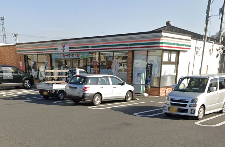 コンビニ　セブンイレブン新倉敷駅前1丁目店（コンビニ）まで485m