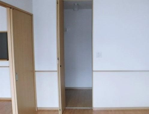 収納　ウォークインクローゼット