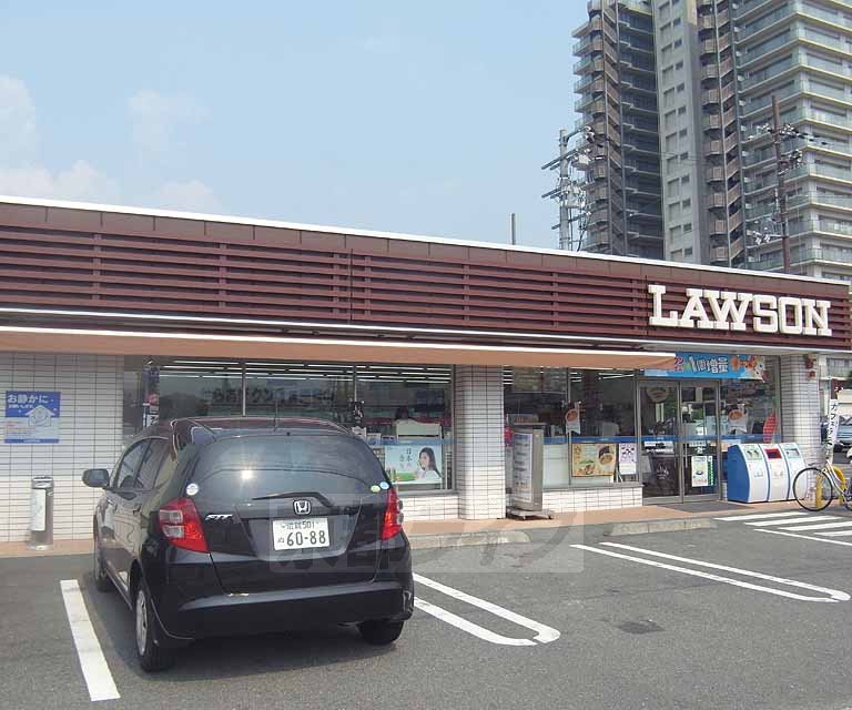 コンビニ　ローソン亀岡馬堀駅前店（コンビニ）まで210m