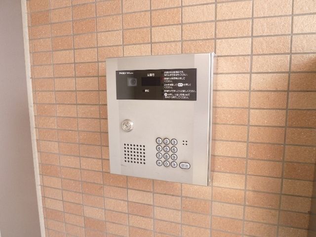 エントランス　★オートロック対応★