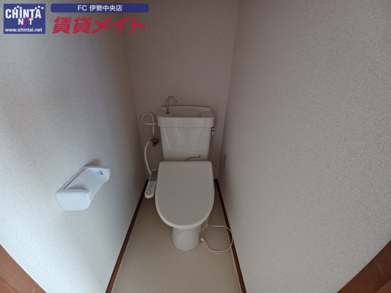トイレ　別部屋反転写真
