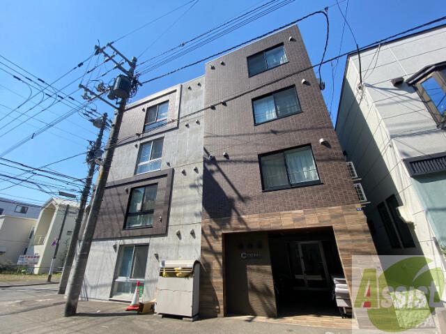 建物外観　札幌市中央区南１０条西「ＣＥＮＴＮＩＡ中島公園」