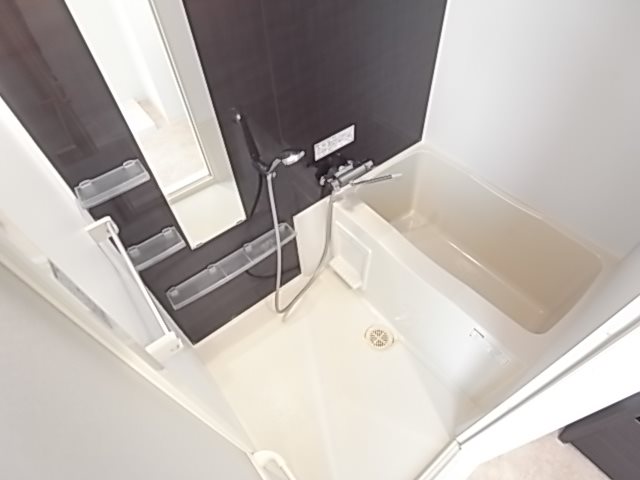 バス・シャワールーム　お風呂で日々の疲れを落としましょう