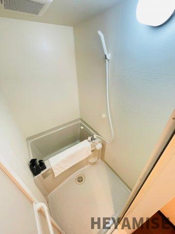バス・シャワールーム　※同間取りの別の階のお部屋の写真です※