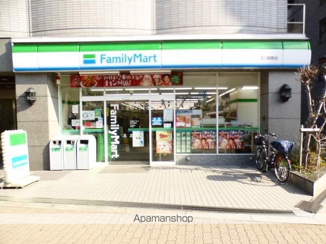 コンビニ　ファミリーマート（コンビニ）まで101m