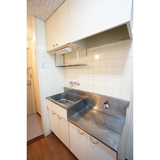 キッチン　※同タイプ別部屋の写真となります。