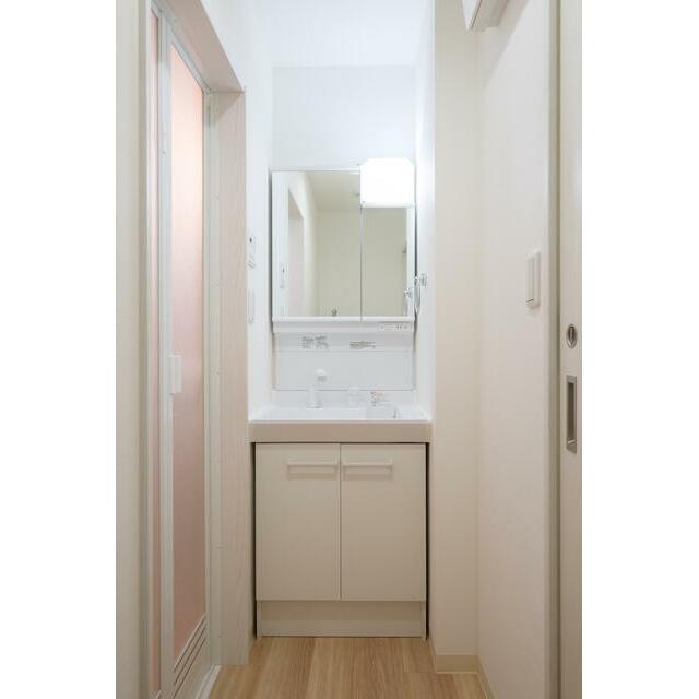 洗面設備　同タイプ別部屋の写真です。