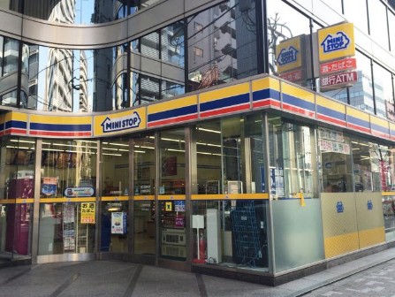 コンビニ　ミニストップ日本橋蛎殻町店（コンビニ）まで70m