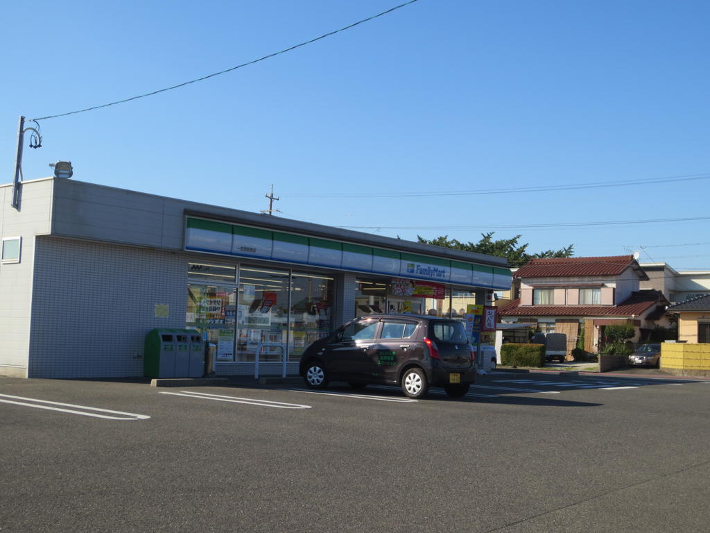 コンビニ　ファミリーマート一宮西萩原店（コンビニ）まで1583m