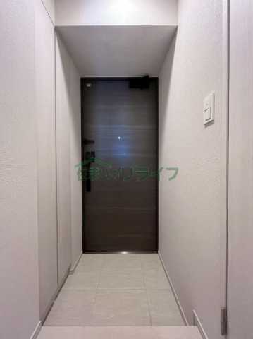 玄関　※参考写真です。同じ間取りの別部屋になります。