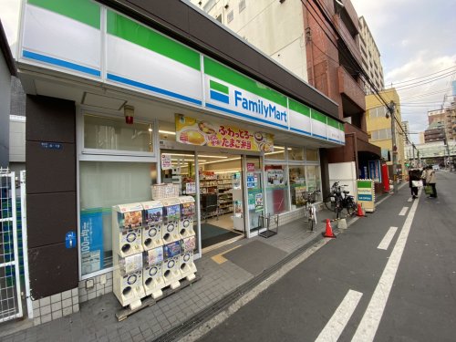 コンビニ　ファミリーマート 島之内二丁目店（コンビニ）まで243m