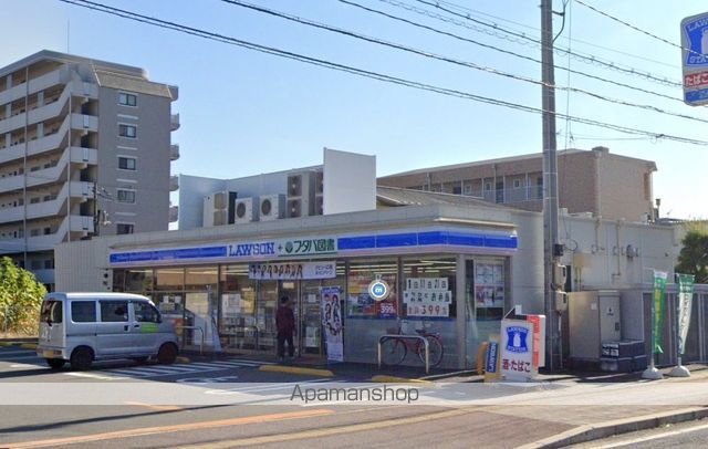 コンビニ　ローソン（コンビニ）まで579m