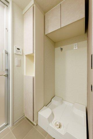 洗面設備　コンパクトで使いやすい洗面所