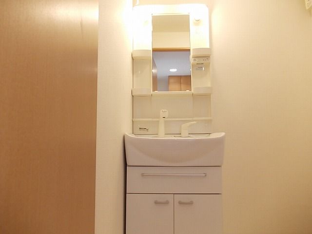 洗面設備　※別部屋写真使用。
