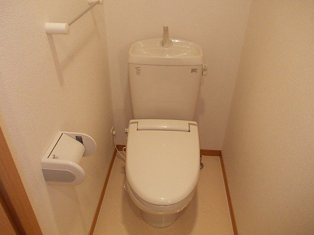 トイレ　※別部屋写真使用。