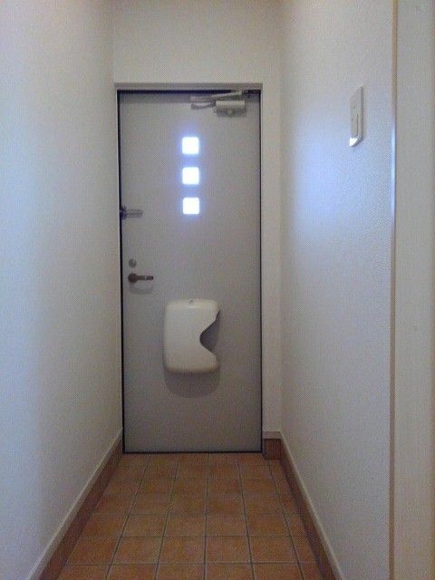 アプローズの玄関写真
