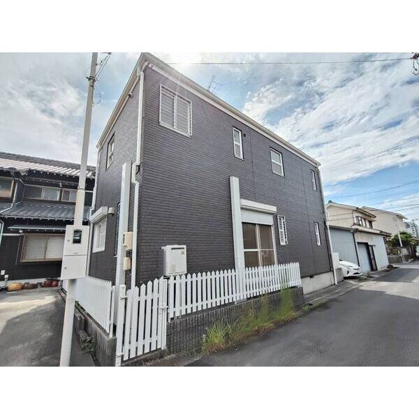 常滑市小倉町5丁目戸建て