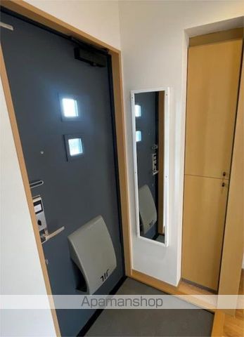 アーバンフラッツ若宮の玄関写真
