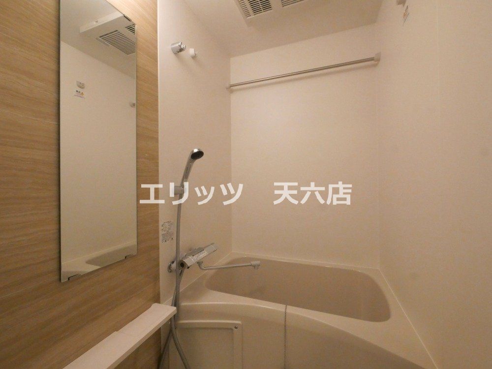 エスリードレジデンス梅田クラスシティの風呂写真