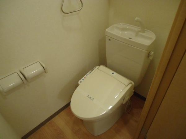 ＪＲ山陰本線 玉造温泉駅 徒歩12分 2階建 築18年のトイレ写真