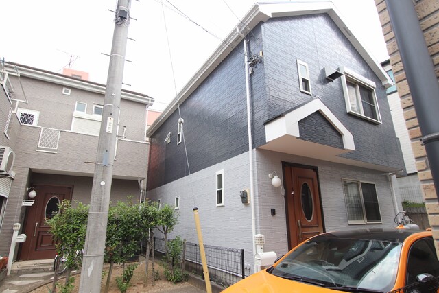 建物外観　駐車場付きの一戸建て★静かな住環境
