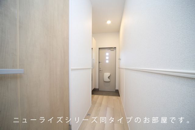 レスポワール Cの玄関写真