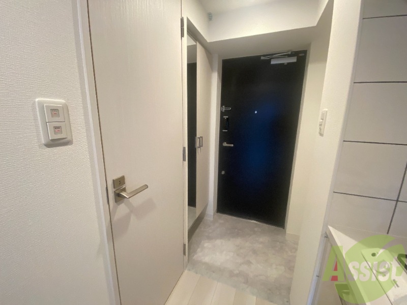 エスリード大阪プライムゲートの玄関写真