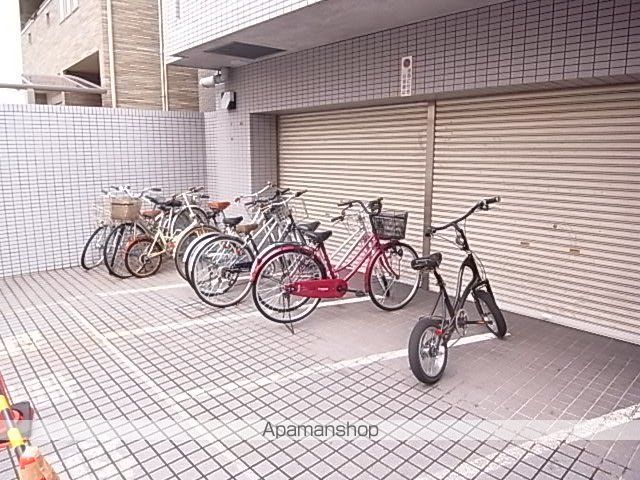 コンセール新栄の外観写真