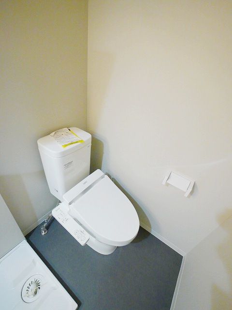 西武新宿線 東村山駅 徒歩10分 2階建 築9年のトイレ写真