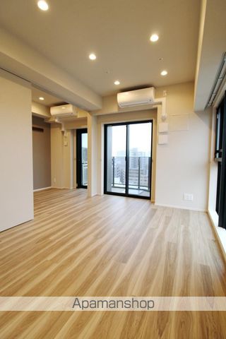 ルフォンプログレ上野稲荷町の居間写真