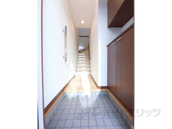 サンクレスト カキミの玄関写真