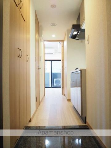 ルーブル川崎貝塚弐番館の玄関写真
