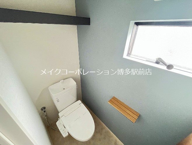 ＪＲ鹿児島本線 吉塚駅 徒歩18分 3階建 築8年のトイレ写真