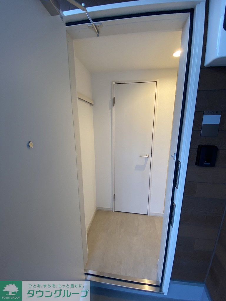 玄関　★お部屋探しは株式会社タウンハウジング東京まで★