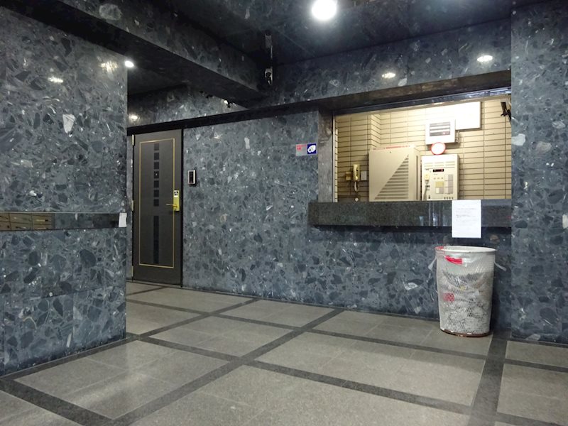 西鉄天神大牟田線 薬院駅 徒歩7分 14階建 築37年の外観写真