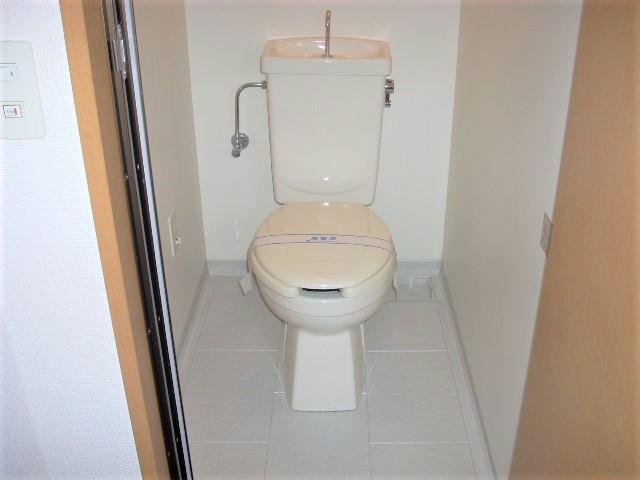 トイレ　別部屋参考写真