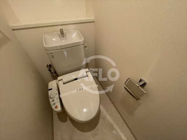 トイレ　サーパス松屋町筋　温水洗浄便座