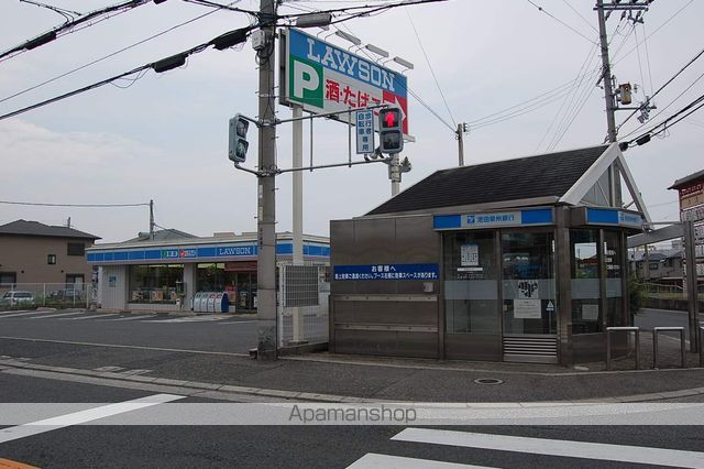 コンビニ　ローソン（コンビニ）まで350m